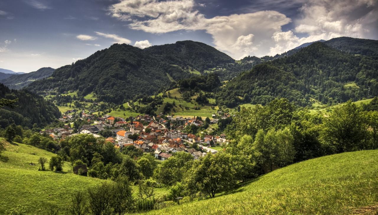 Cerkno (it. Circhina)